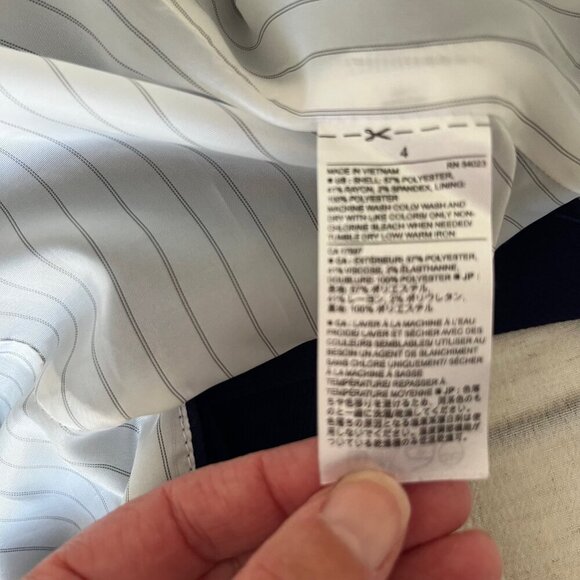 Banana Republic Navy Blue Blazer | Size 4 - Picture 9 of 9